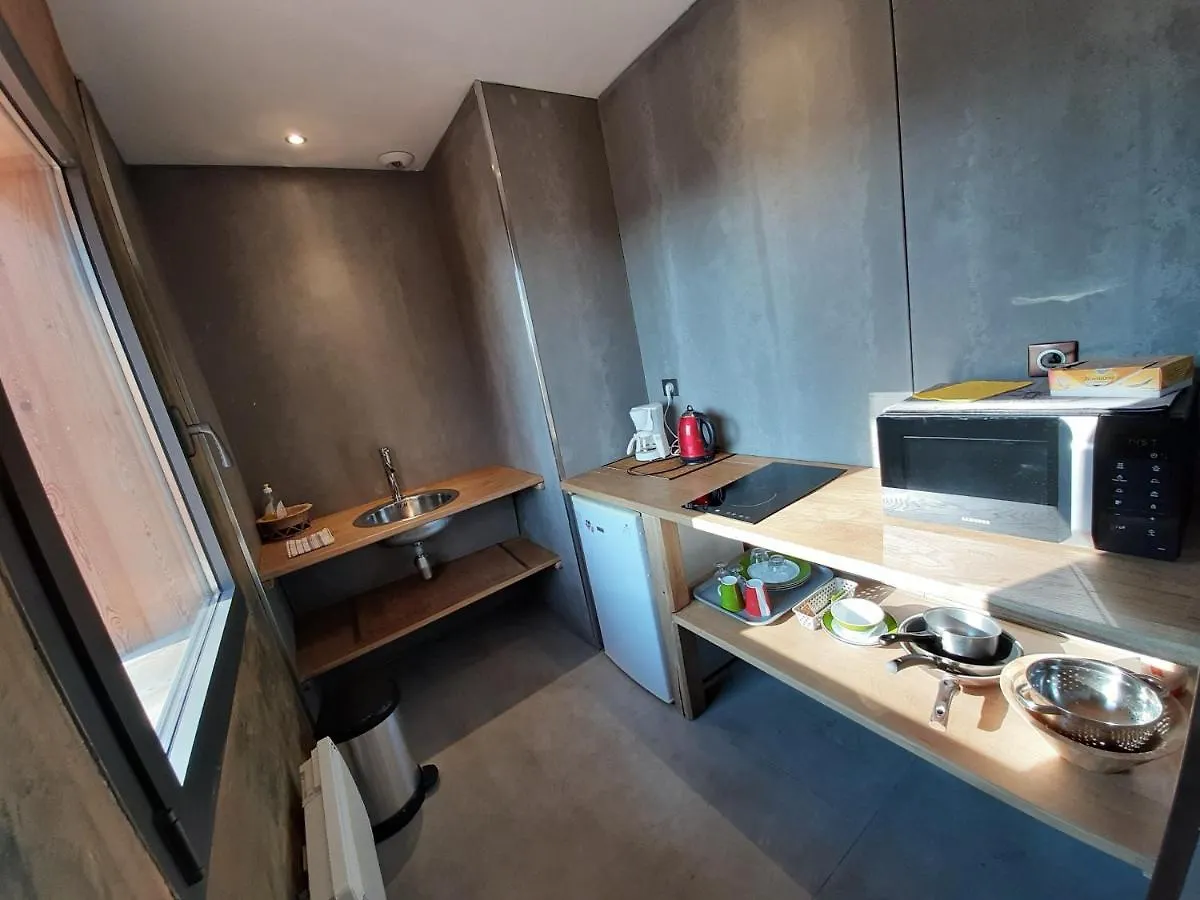 Le Clos Du Bois Joli Lagnieu 3*,  France