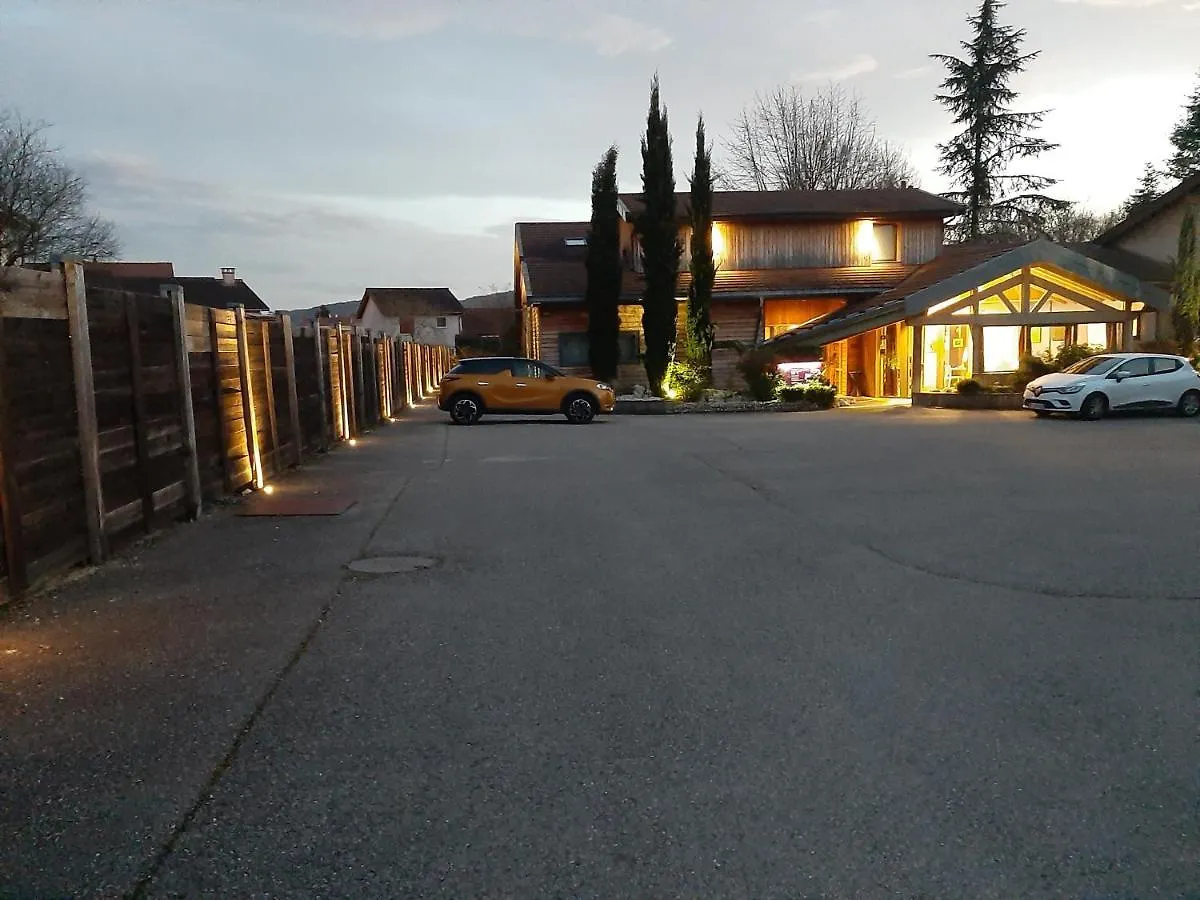 *** Hotel Le Clos Du Bois Joli Lagnieu Francie